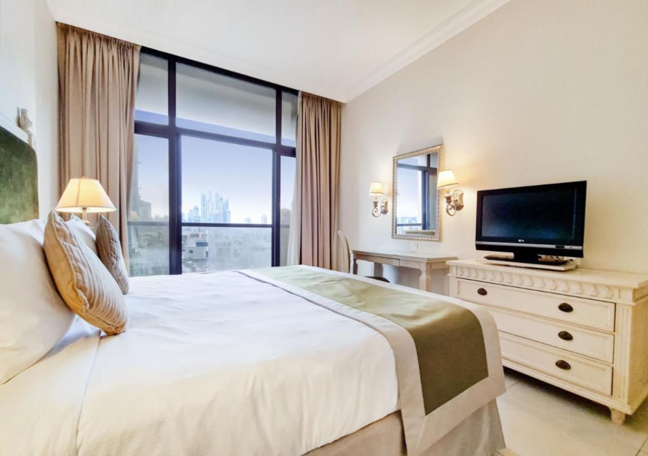 Two Seasons Hotel & Apartments Dubai Exterior photo